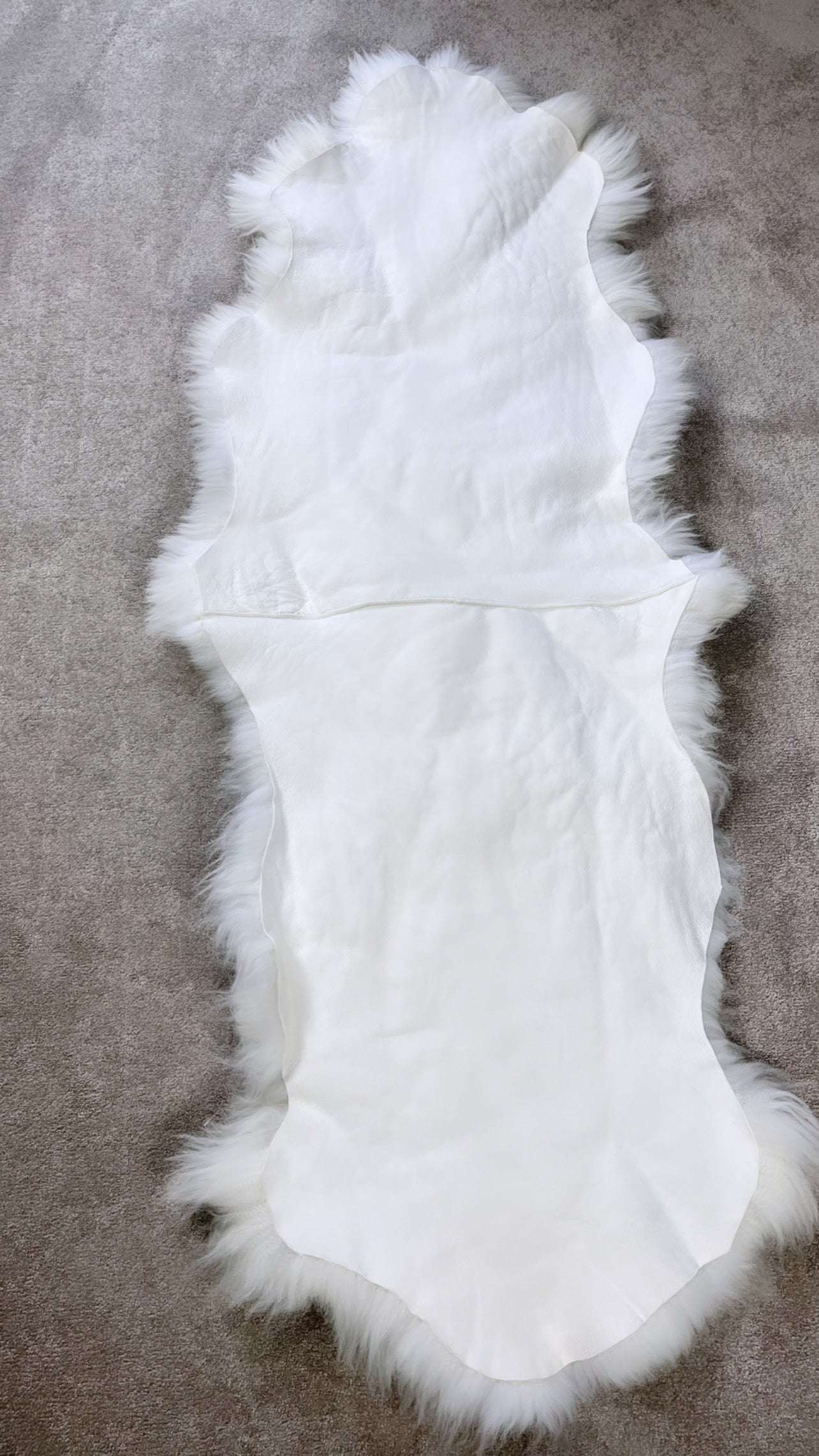 Schaffell Läufer – Gefertigt aus 2 Natur Schaffellen, 2m