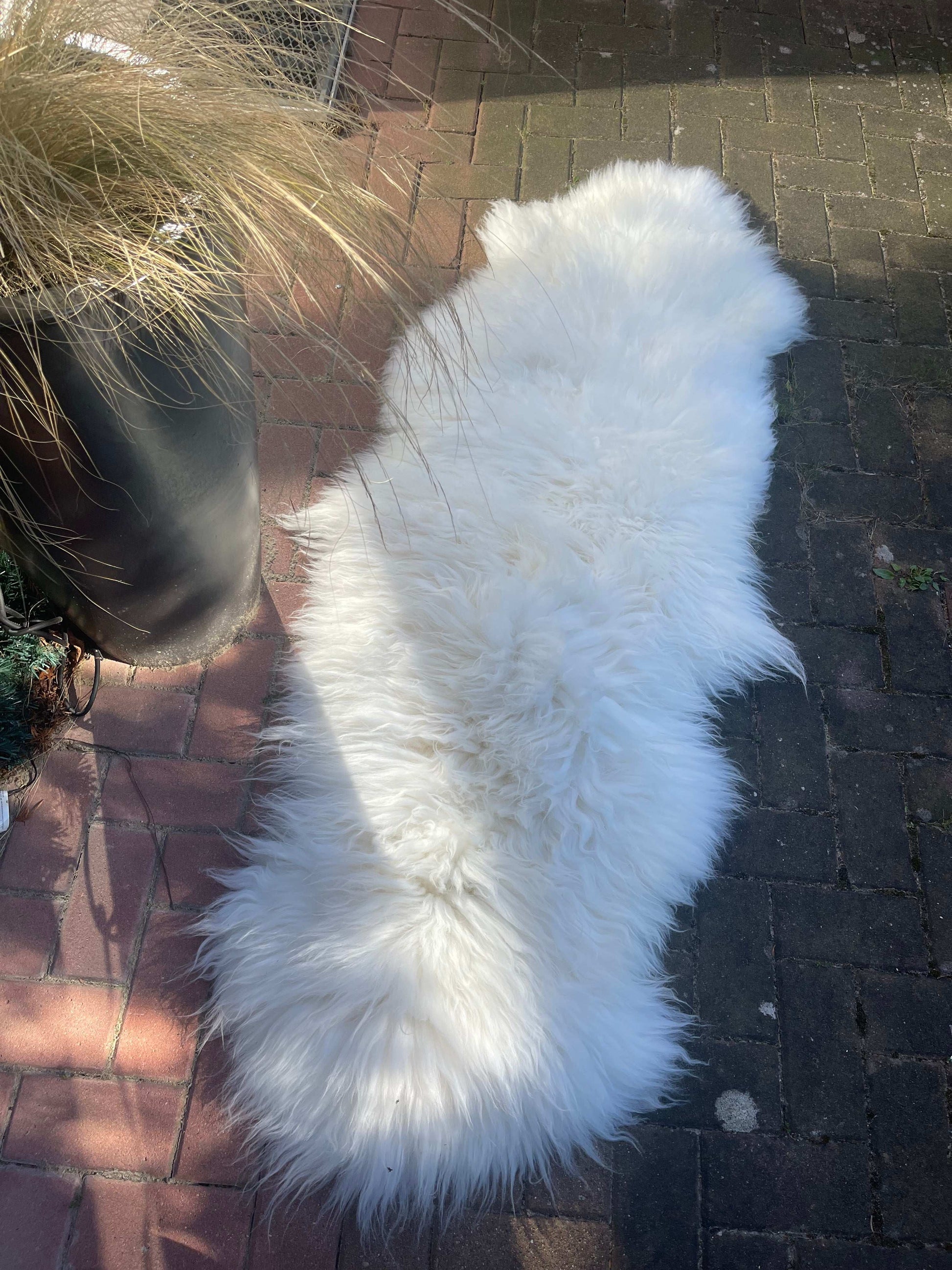 Schaffell Läufer – Gefertigt aus 2 Natur Schaffellen, 2m