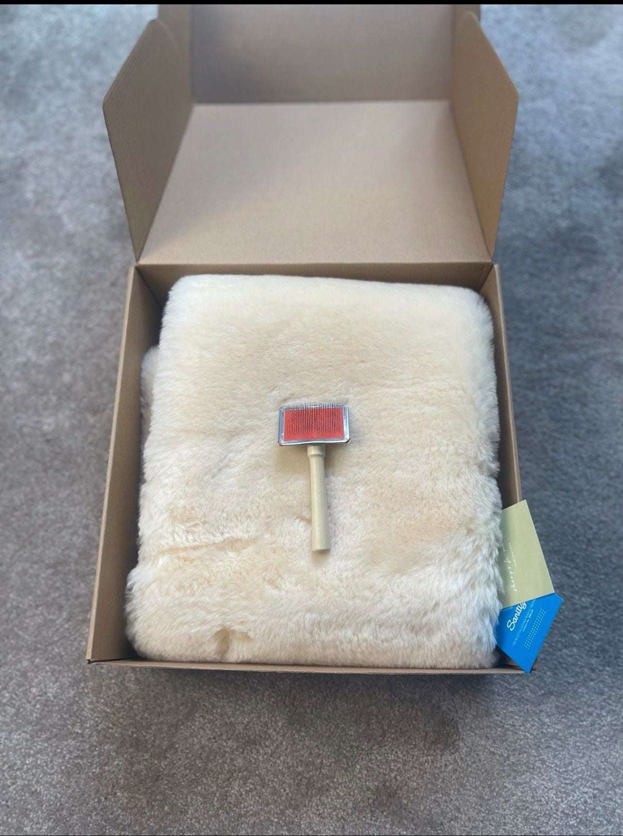 Weiches Babyfell – Medizinisch gegerbt, für Kinderwagen und Bett