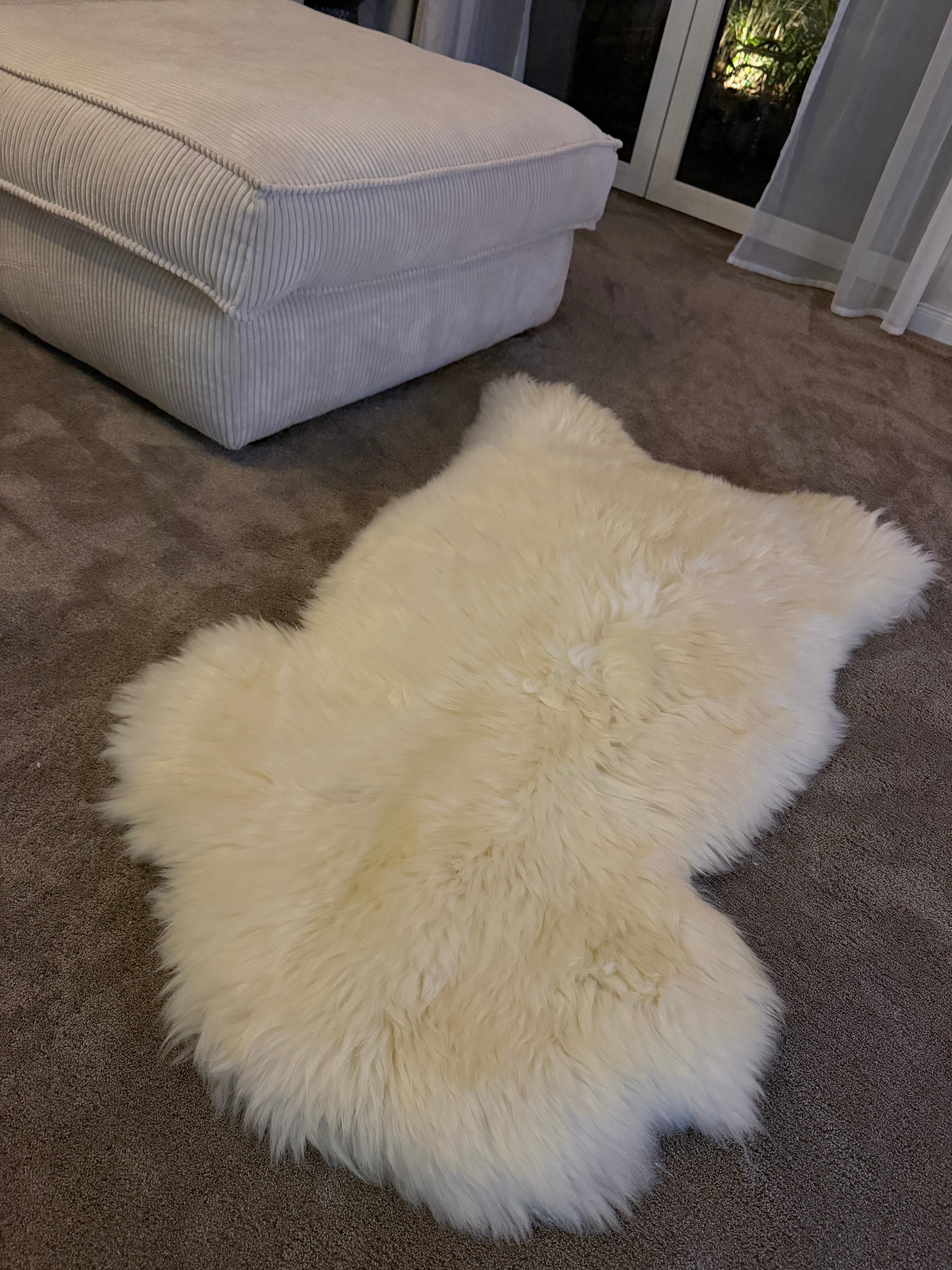 XXXL "Eisbär" Schaffell naturweiß öko 135cm Schafsfell